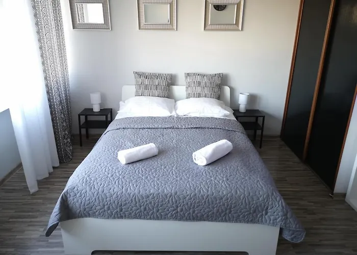 Smolna Tower Exclusive Warsaw